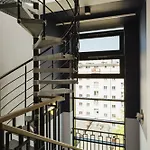 No.4 شقة فندقية وارسو