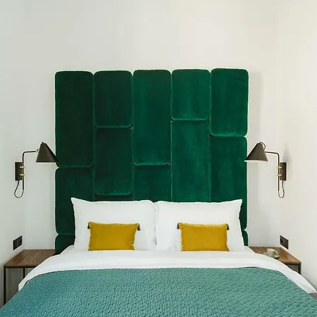 Aparthotel No.4