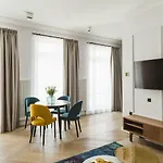 No.4 4*