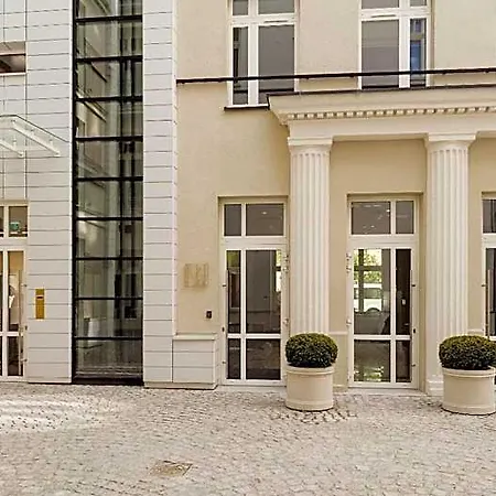 No.4 Warszawa
