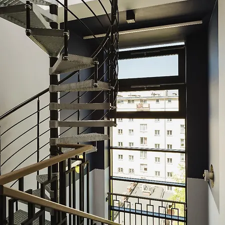 No.4 Aparthotel Warsaw